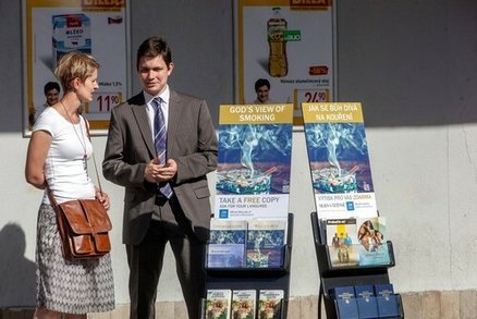 Svědkové Jehovovi - ilustrační foto