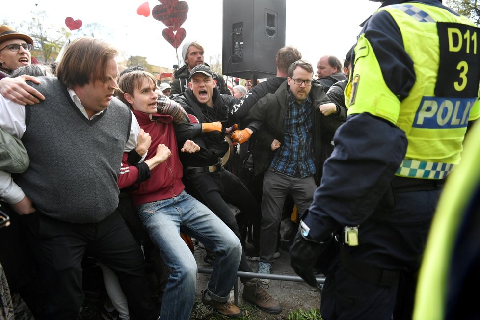 Protesty proti opatřením ve Švédsku