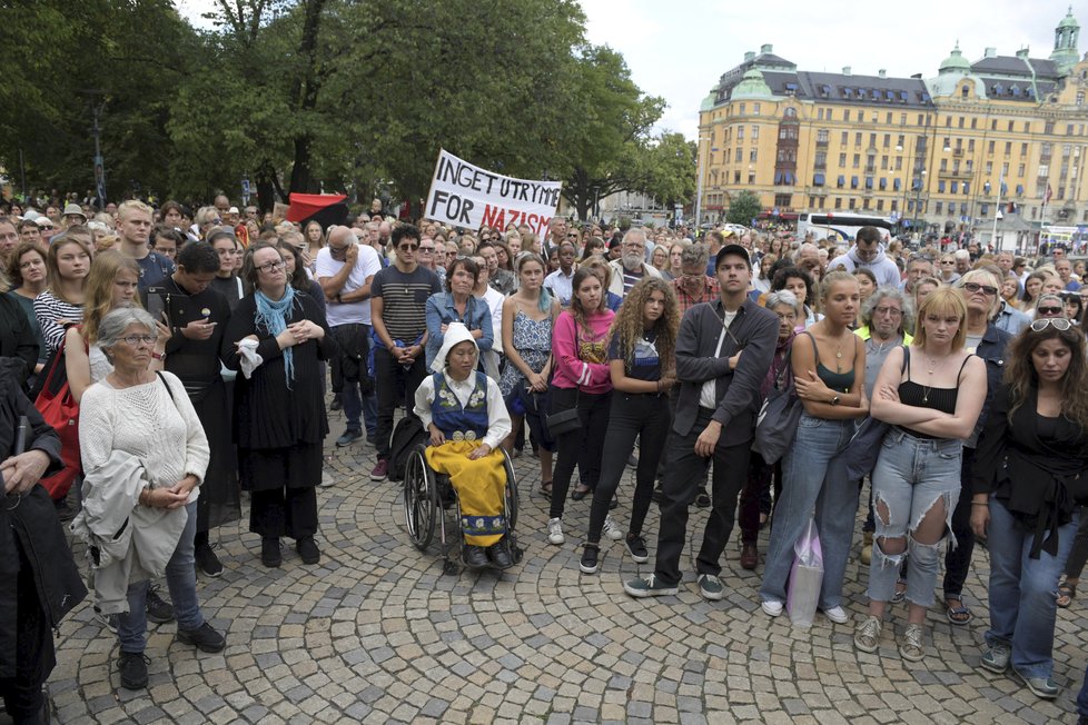 Většina lidí ale vystoupila proti Švédským demokratům a uvedla, že jejich rétoriku nepřijímá.