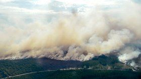 Švédsko sužují lesní požáry, Česko nabízí vrtulník i posádku