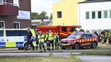 Krvavý útok na střední škole: Útočník zranil mečem několik dětí! Jedno zemřelo