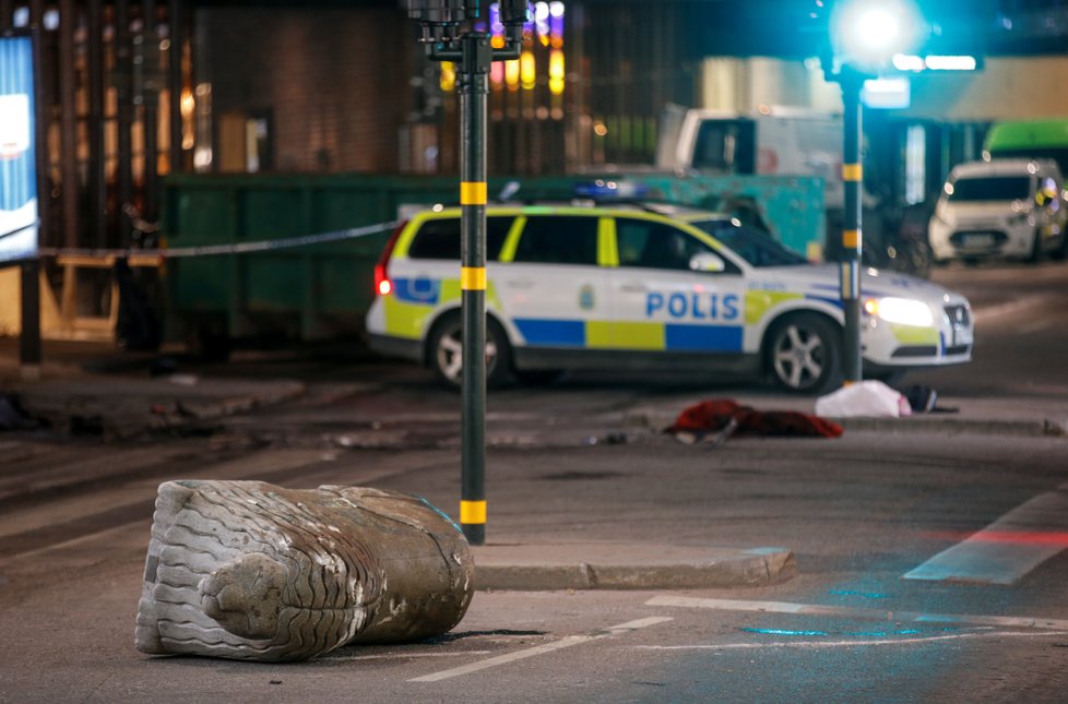 Ve Stockholmu útočil Uzbek napojený na IS.