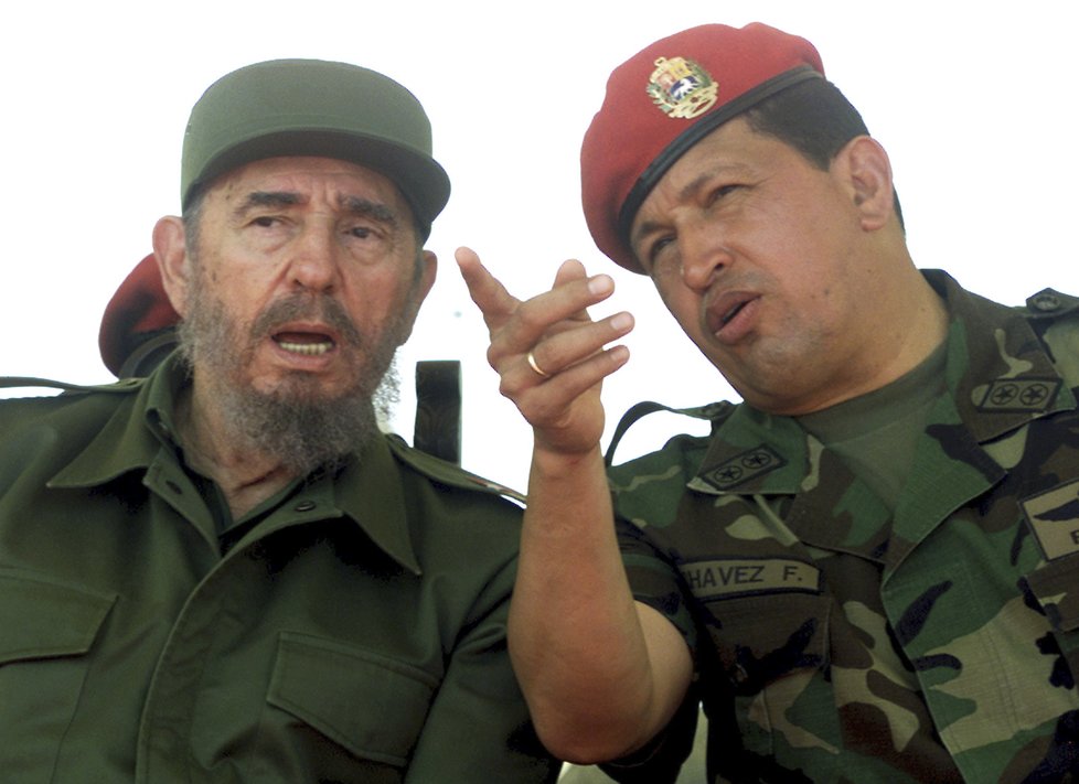 Bývalý kubánský vůdce Fidel Castro (vlevo). Na snímku s venezuelským exprezidentem Hugo Chavezem.