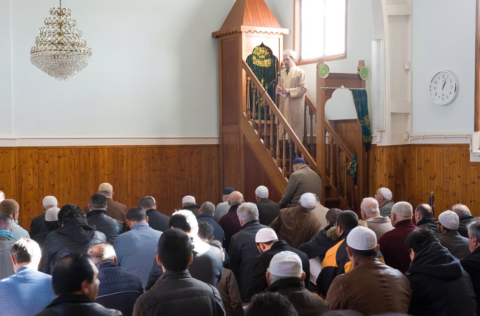 Muslimové v jedné z mešit (ilustrační foto)