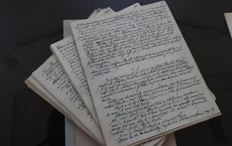 Haškův rukopis Švejka je vyveden úhledným, perfektně čitelným písmem.