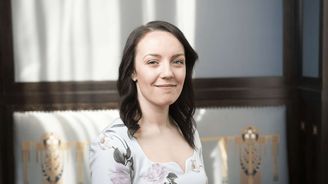 Jak vyřešit pomalé budování dálnic? Stát může přenést stavební řízení na firmy, říká Kateřina Šveřepová z Portos Jak vyřešit pomalé budování dálnic? Stát může přenést stavební řízení na firmy, říká Kateřina Šveřepová z Portos