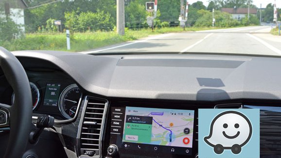Dynamická navigace Waze na obrazovce v automobilu: Jak efektivně zrcadlit?
