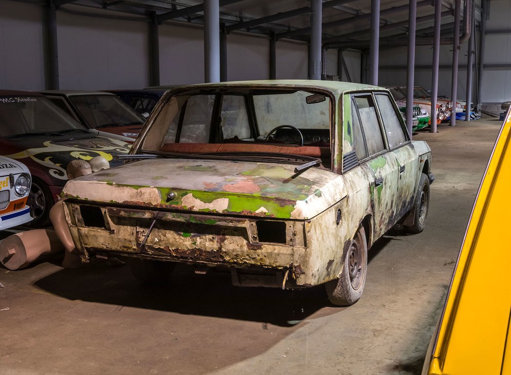 Prototyp Škody 720 sedan