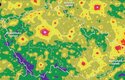Mapa světelného smogu České republiky: Tmavě modrá a zelená místa na mapě jsou nejméně postižená světelným smogem. Nejhůře jsou na tom růžové a fialové oblasti