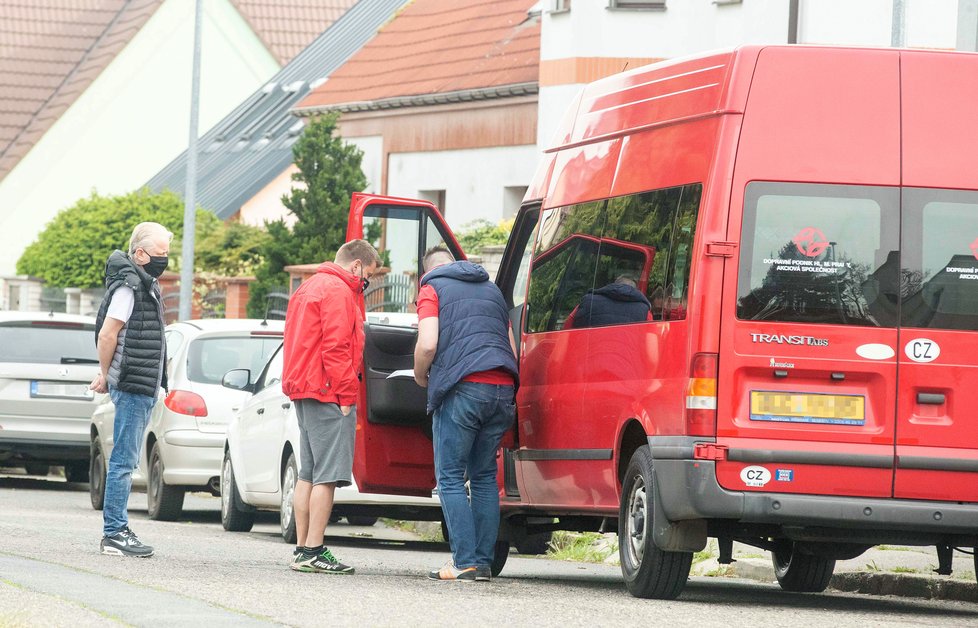 Na stěhování z domu do domu měl Witowski vypůjčenou dodávku od DPP.