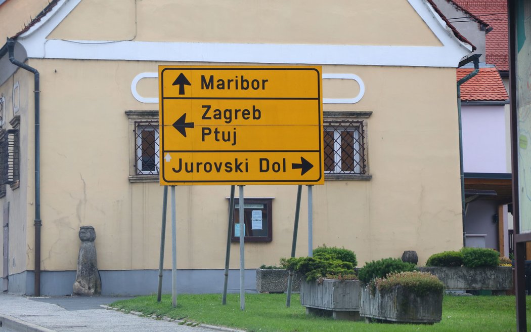 Vzápětí zahněte doleva na Záhřeb a Ptuj