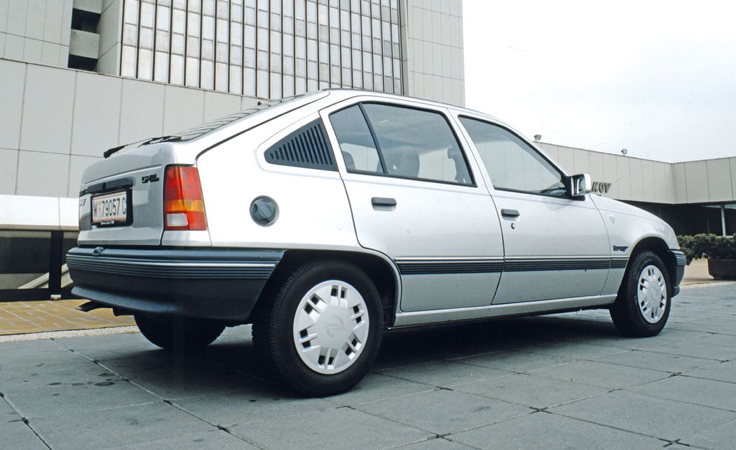 Opel Kadett E