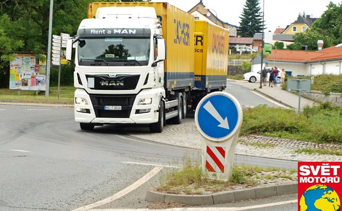 Chyby na kruhových objezdech: Typický Čech zatají dech a nějak projede