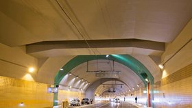 Stavbu tunelu Blanka provázela série komplikací. Teď je v něm znečištěný vzduch.
