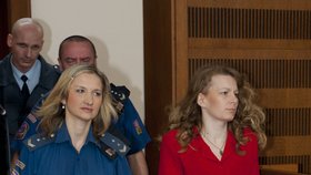 Vražedkyně 4 dětí se u soudu rozplakala: Nic si nepamatuju