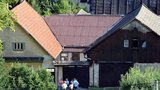 Čtyři ubodané a uškrcené děti na Svitavsku: Matka se pokusila o sebevraždu