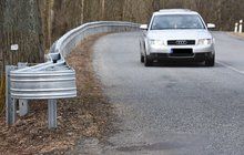 Unikátní svodidlo chrání motoristy na Tachovsku: Auto »nevystřelí«, další ale nebudou!