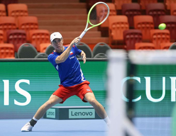 Dvojka pro DC Svrčina se představuje: Párty jsou minulostí, našel se v buddhismu a Indii Dvojka pro DC Svrčina se představuje: Párty jsou minulostí, našel se v buddhismu a Indii