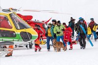 Laviny zasypaly horolezce i lyžaře. V Alpách hrozí extrémní nebezpečí, varují záchranáři