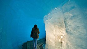 Švýcarům podle vědců hrozí roztátí ledovců: Ledovec Rhone v kantonu Valais.