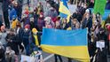 Válka na Ukrajině byla pro Švýcary šokem, přiměla je nejen k protestům, ale i k přehodnocování neutrality.