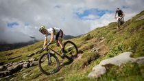 Nejlepší alpské cyklostezky, traily a downhilly