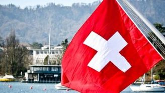 Švýcarští imigranti třetí generace snáze získají občanství, rozhodlo referendum