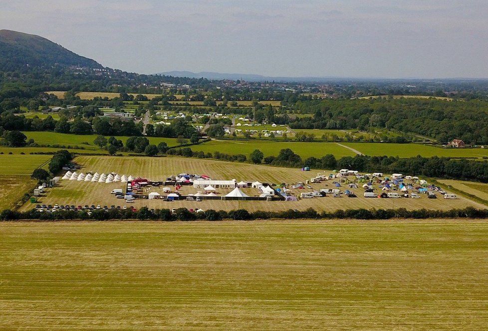 Letecké záběry ze swingers festivalu Swingfields.