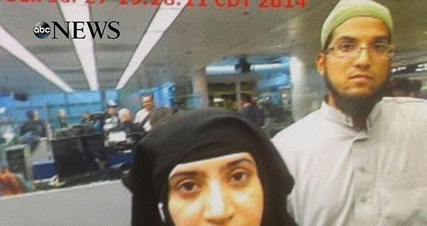 První snímek zabijáckého muslimského páru: Přijeli ze Saúdské Arábie, za rok povraždili 14 lidí