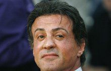 Stallone (72) a jeho tři dcery v bikinách: Rambo vyvětral svůj sexy harém! 