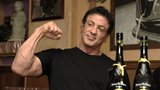 Stallone s bodyguardem přinutili 16letou dívku k orálnímu sexu, tvrdí policejní dokument zveřejněný Daily Mailem