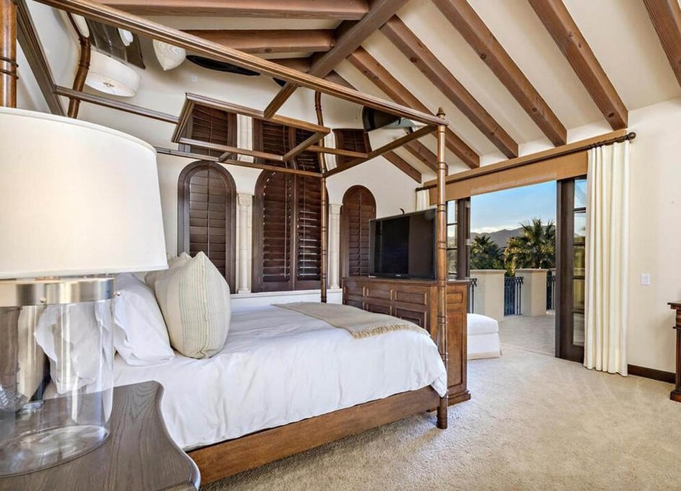Sylvester Stallone prodává svou luxusní vilu pod cenou - &#34;jenom&#34; za 3,35 milionů dolarů
