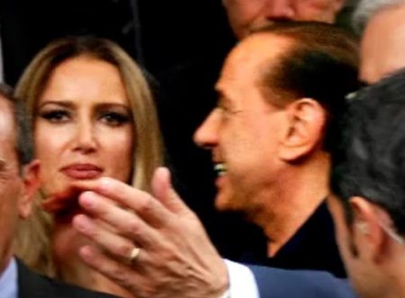 Berlusconi a jeho favoritka