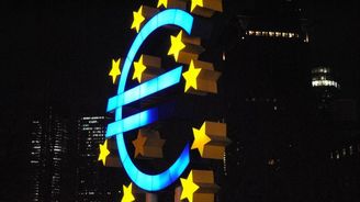 Merkelová s Macronem se dohodli na reformě eurozóny, plán představí v létě