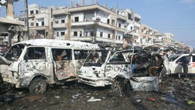 Po dvou atentátech v syrském městě Homsu zemřelo nejméně 46 lidí.