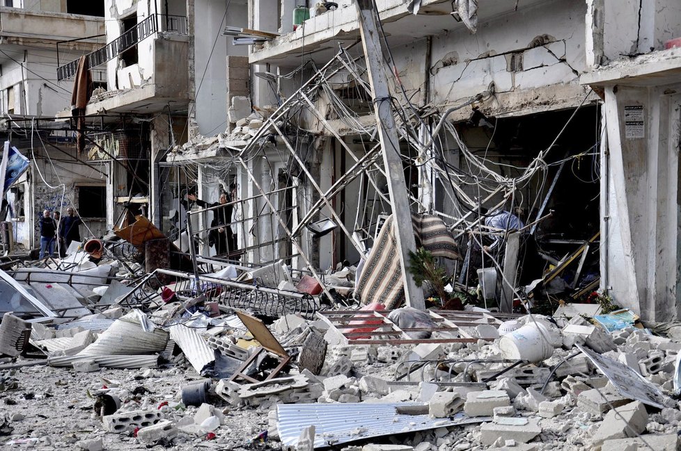 Sýrie je po pěti letech bojů v troskách.