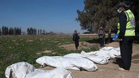 Ve východní Sýrii našli hromadný hrob (ilustrační foto)