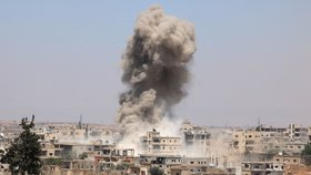 V Sýrii nadále probíhají boje mezi mezinárodní koalicí a Islámským státem.