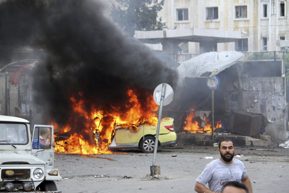 Krvavé pondělí na Blízkém východě: Bomby i sebevražední atentátníci zabili stovky lidí.