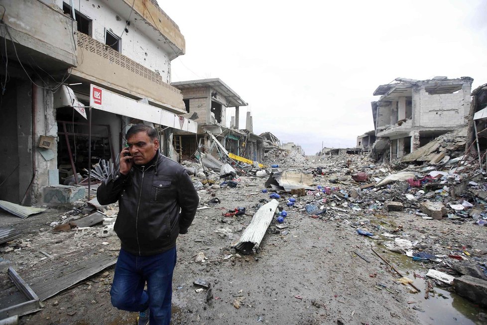 Syrské město Kobani je v troskách