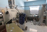 Bomby dopadly přímo na nemocnici: V Sýrii umíraly i děti