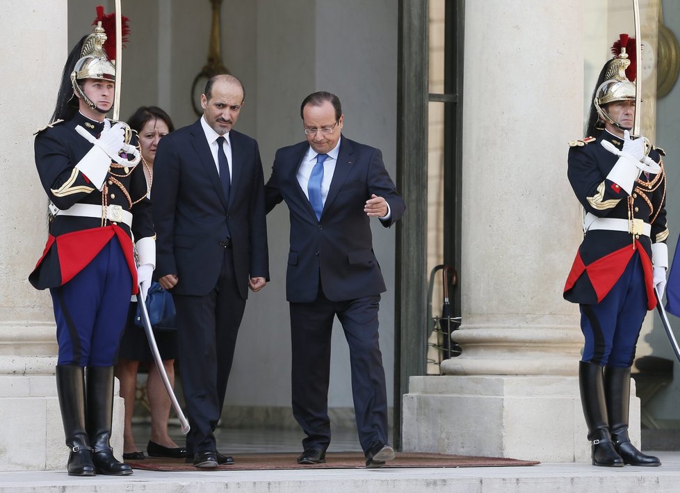 Francoizský prezident Hollande přijal v Elysejském paláci představitele syrské opoziční koalice 