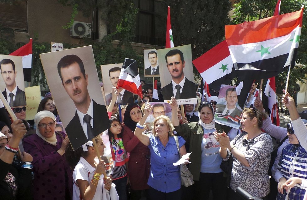 Demonstrace na podporu Bašára Asada v syrském Damašku