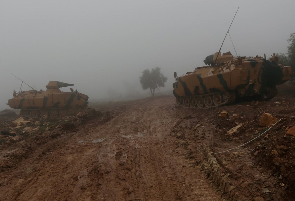 Turecko by kromě Afrínu rádo obsadilo i město Manbidž, ve kterém působí dva tisíce amerických vojáků