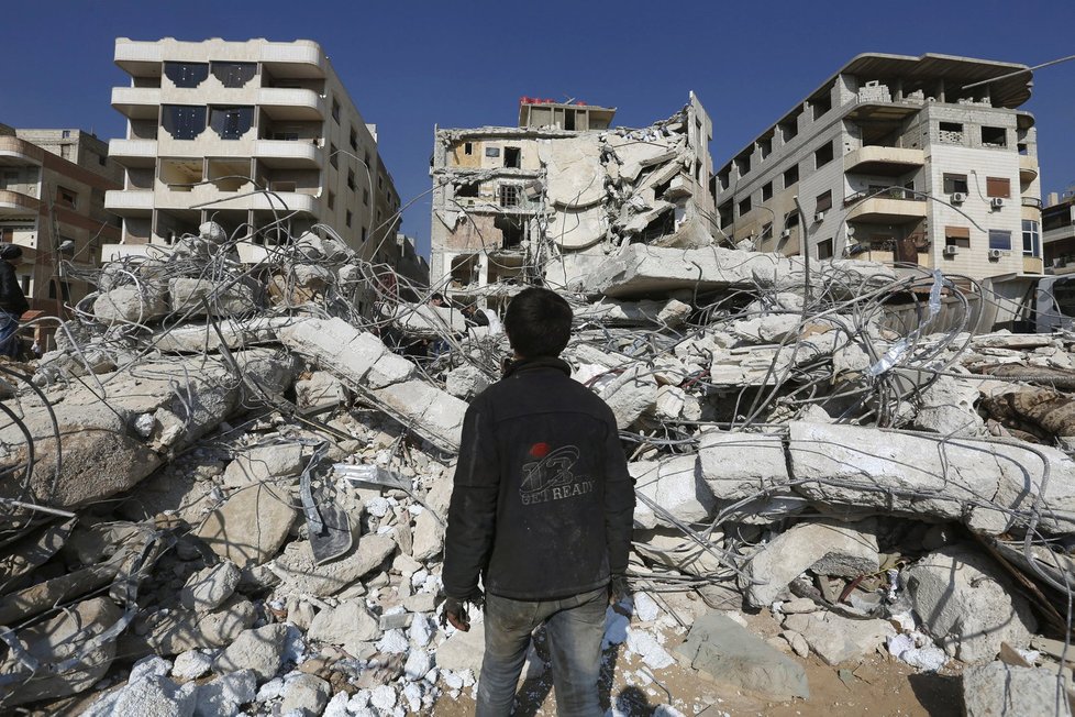 V Sýrii pátým rokem trvá válečný stav, země je v troskách.