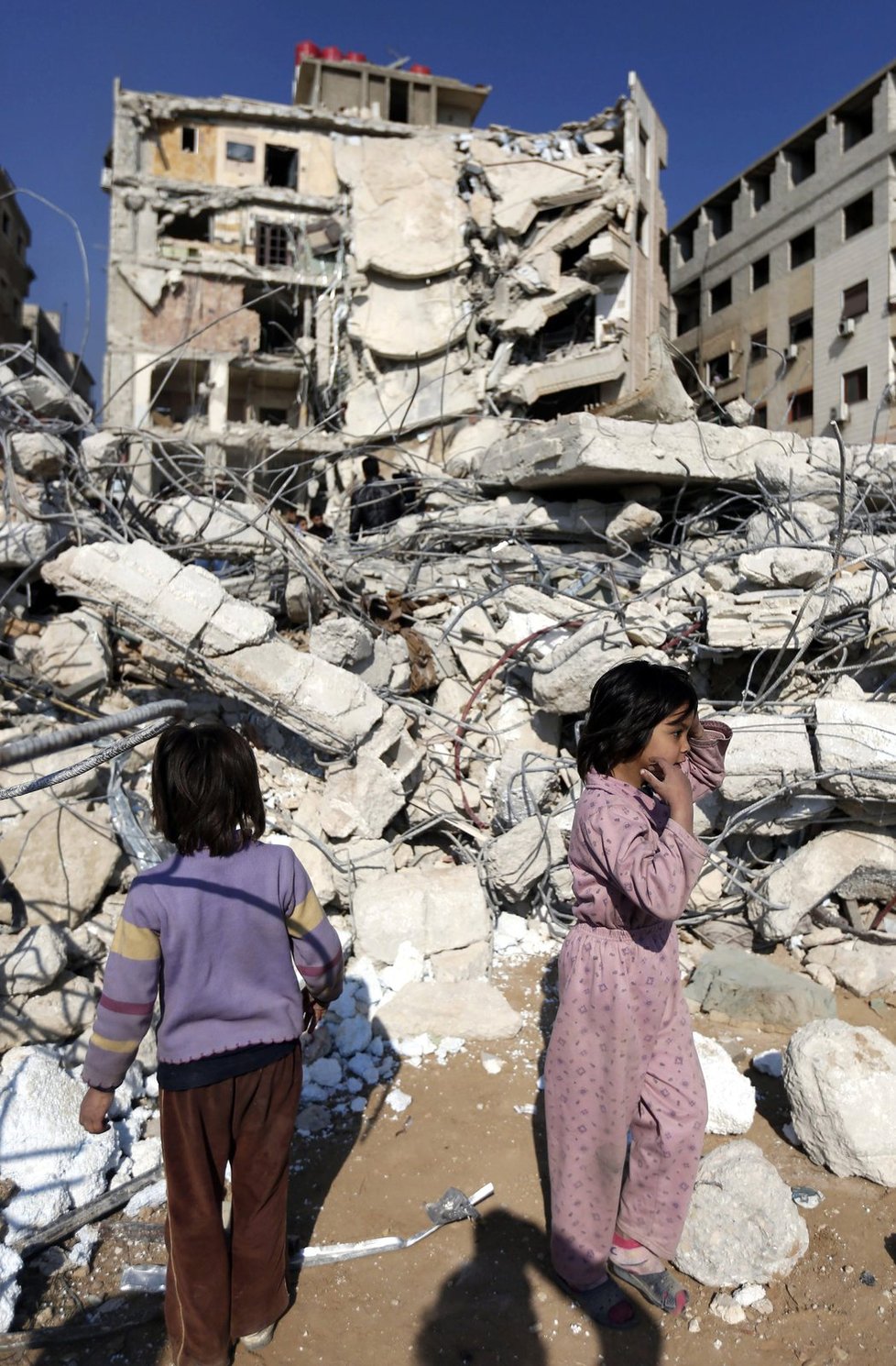 V Sýrii pátým rokem trvá válečný stav, země je v troskách.