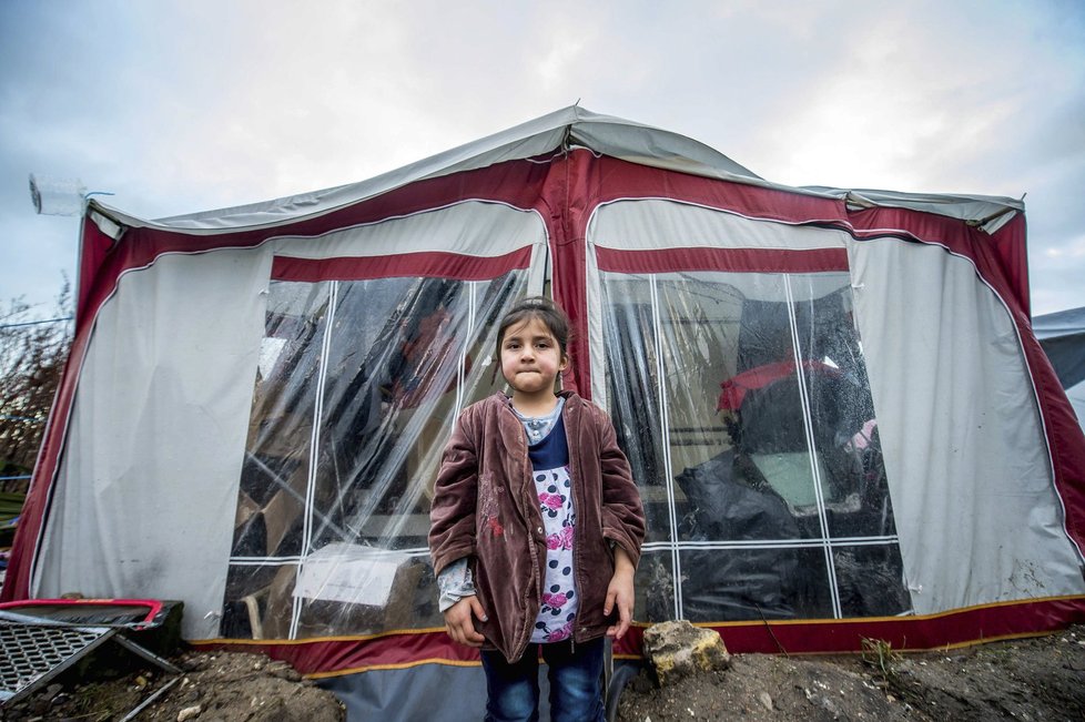 Syrští uprchlíci v táboře ve francouzském Calais