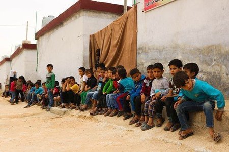 Uprchlický tábor pro syrské sirotky