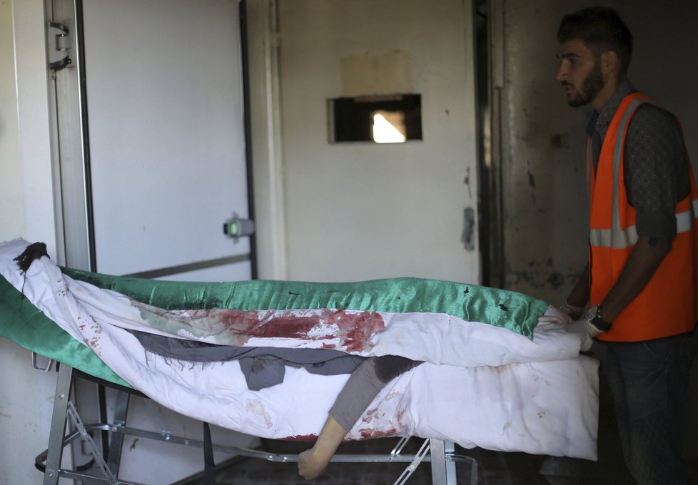 V Sýrii dál probíhají boje a umírají lidé