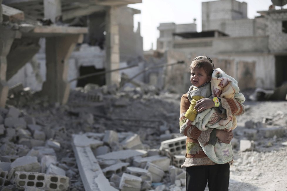 Sýrie je po pěti letech bojů v troskách. Ze země uteklo 6 milionů lidí, v rámci země dalších deset
